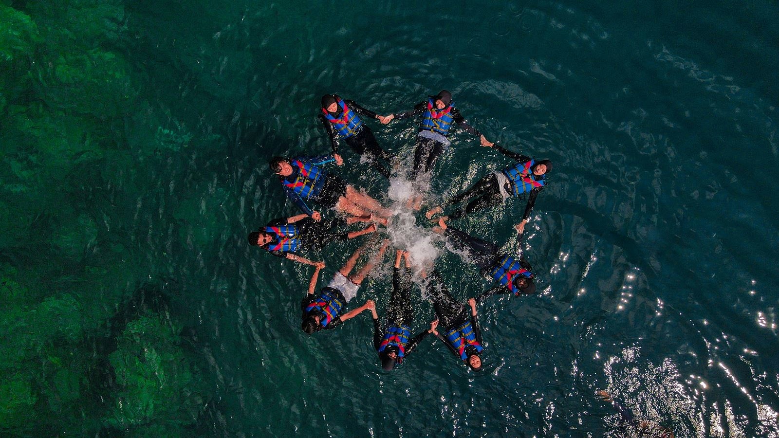 6 Benda Wajib Dibawa saat Wisata Mangrove Karimun Jawa
